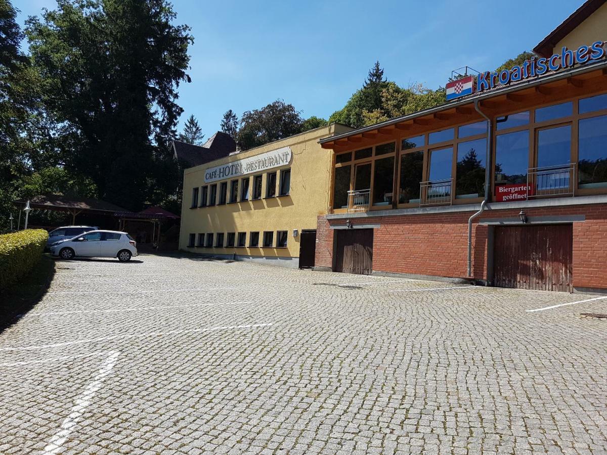 Hotel - Restaurant Sophienaue Άιζεναχ Εξωτερικό φωτογραφία