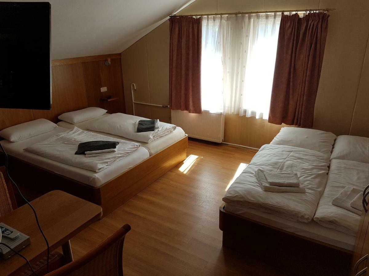 Hotel - Restaurant Sophienaue Άιζεναχ Εξωτερικό φωτογραφία